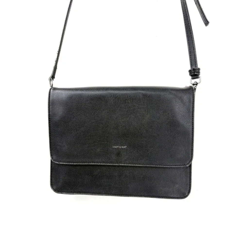 Matt &‎ Nat Black Vegan Leather Crossbody Bag Minimalist Flap Messenger